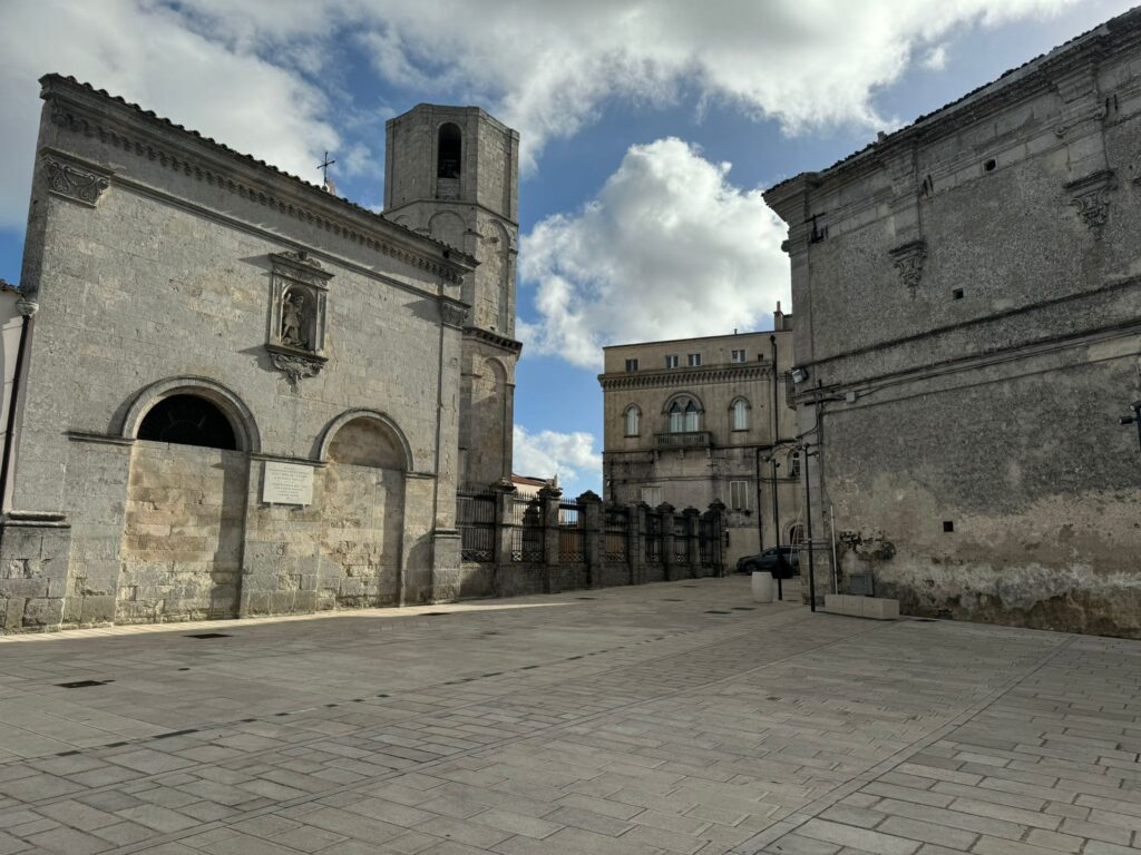 Ultimate tutte le procedure relative ai lavori per il recupero e la riqualificazione di Piazza Carlo d’Angiò a Monte Sant’Angelo interamente finanziati dal Parco nazionale del Gargano